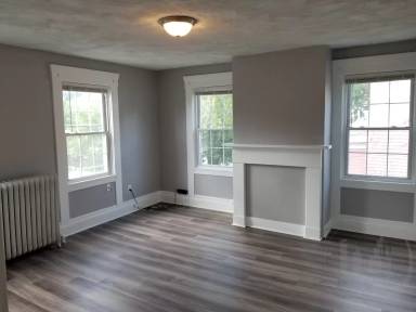 Main picture of 440 S Main St