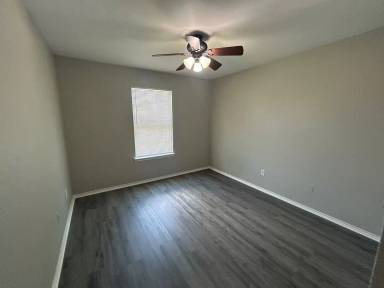 Main picture of 10821 Snow Pea Dr