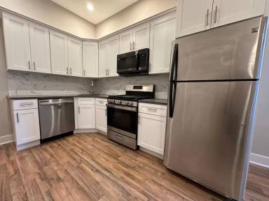 Main picture of 329 Reed St