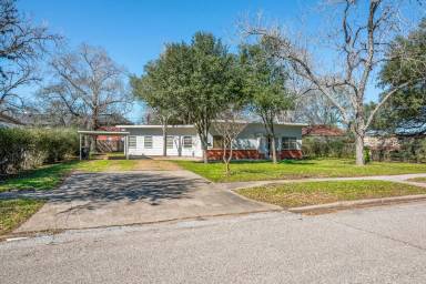Main picture of 816 8th St
