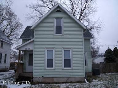 Main picture of 1603 W 8th St