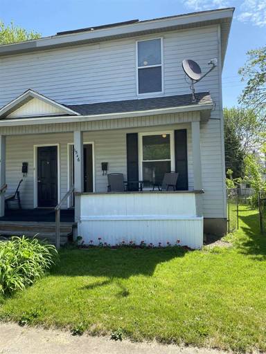 Main picture of 1546 Broadway Ave NW
