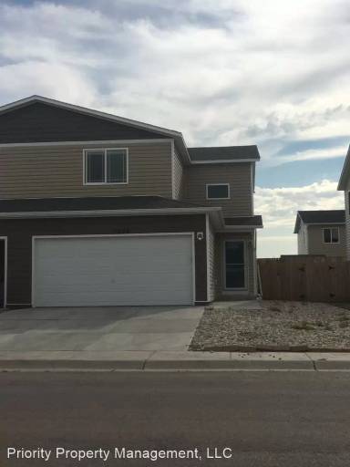Main picture of 3209 Decoy Ave