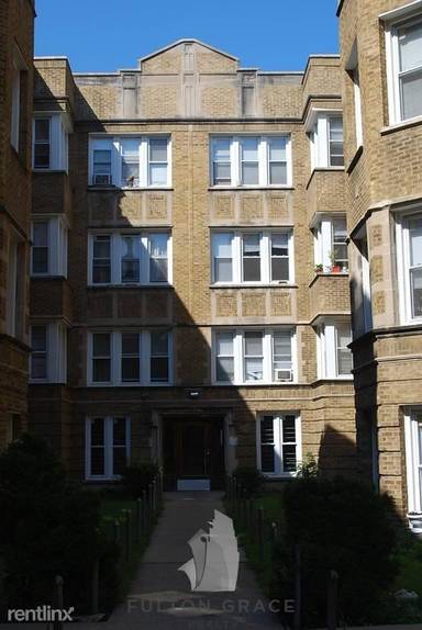 Main picture of 1646 W Pratt Blvd