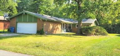 Main picture of 4913 Victoria Rd
