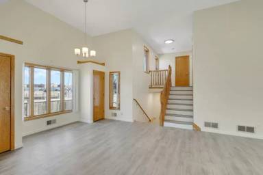 Main picture of 3201 24th Ave S