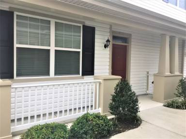 Main picture of 1525 Rollesby Way