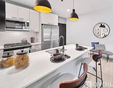 Main picture of Triangle Square Apartments