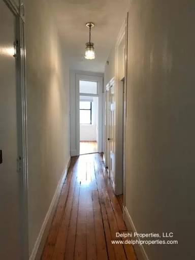 Main picture of 13 Garrison St