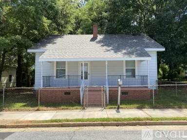 Main picture of 802 N Sloan St