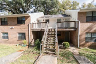 Main picture of 1101 Greentree Ct