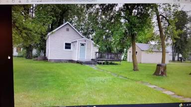 Main picture of 405 Crocker Ave S