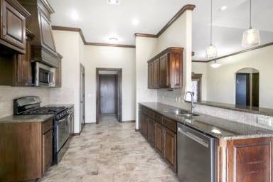 Main picture of 18401 Haslemere Ln