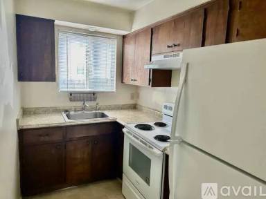 Main picture of 795 Park St