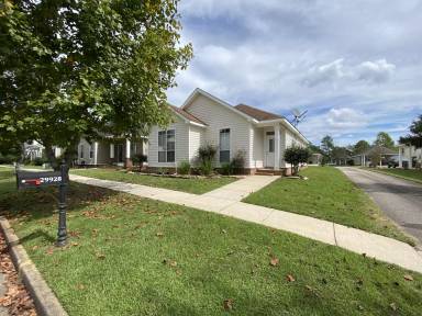 Main picture of 29944 Saint Helen St