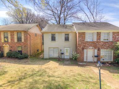 Main picture of 2281 Madison Ave