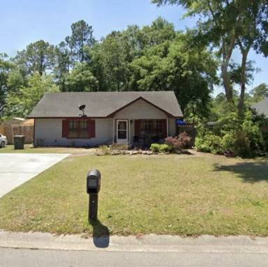 Main picture of 804 Olive St