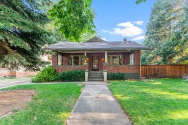 Main picture of 1105 W Mountain Ave