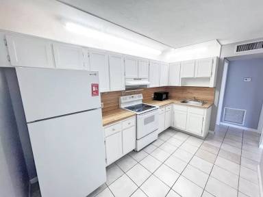 Main picture of 1520 Southeast 15th Street- - 2