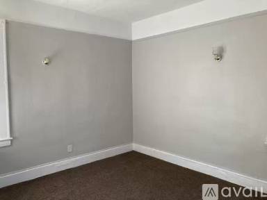 Main picture of 565 E Elm St