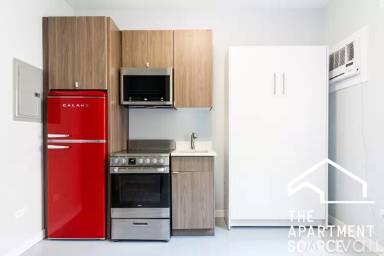 Main picture of 4700 N Racine Ave