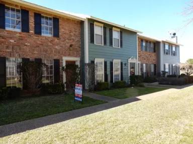 Main picture of 10305 Monet Dr