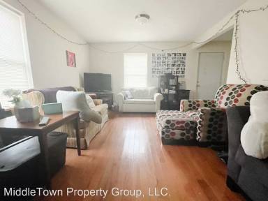 Main picture of 210 N Martin St