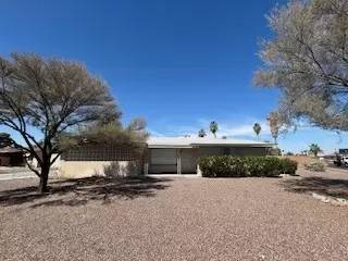 Main picture of 628 N Recker Rd