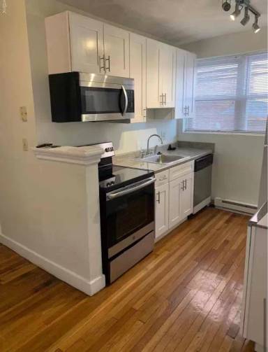 Main picture of 402 Highland Ave