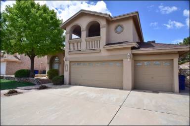 Main picture of 2041 Shadow Ridge Dr