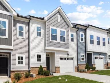 Main picture of 838 Oak Center Dr