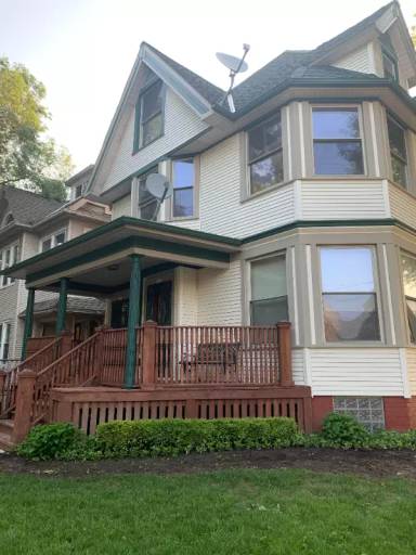 Main picture of 2700 N Stowell Ave
