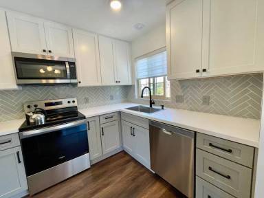 Main picture of 405 Bellevue Ave