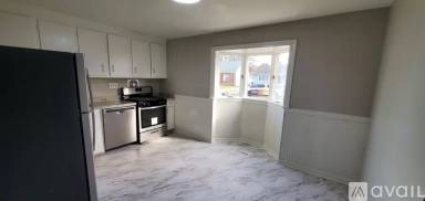 Main picture of 9411 Peachtree St