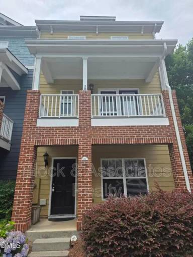 Main picture of 124 Braeside Ct