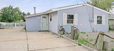 Main picture of 110 E Boat Dr