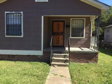 Main picture of 2118 Powers Ave