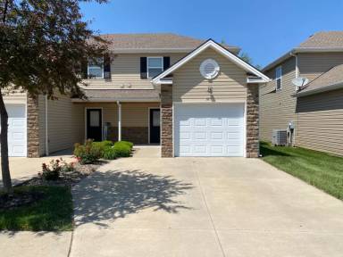 Main picture of 5215 Amy Ct