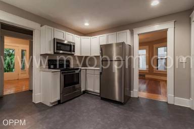 Main picture of 840 Grace St