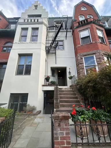 Main picture of 2112 O St NW