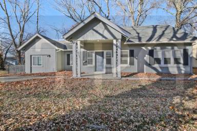 Main picture of 6702 Appleton Ave