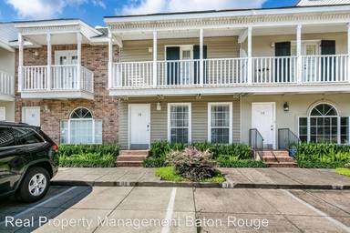 Main picture of 2210 Christian St