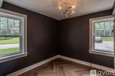 Main picture of 4000 University Ave