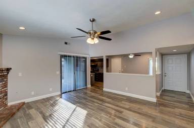 Main picture of 388 W Teague Ave