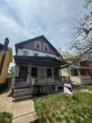 Main picture of 477 Wyandotte Ave