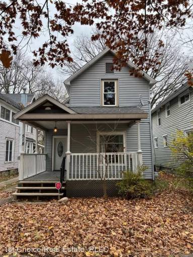 Main picture of 518 N Chestnut St