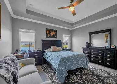 Main picture of 103 Shoreview Dr