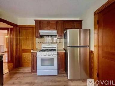Main picture of 42 South Munroe Ter