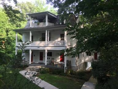 Main picture of 1900 Sulgrave Ave