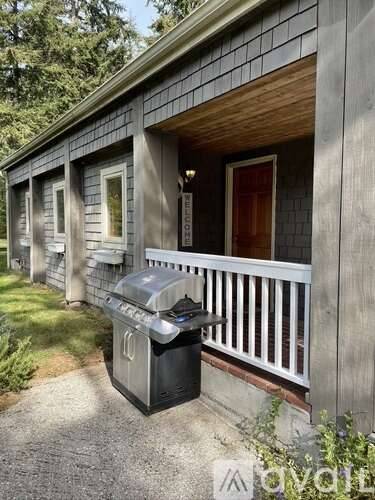 Main picture of 9301 Mandus Olson Rd NE